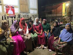 Sambangi Desa Naru Woha, Ridha Ulfahmi Minta Doa dan Dukungan Keluarga Besar