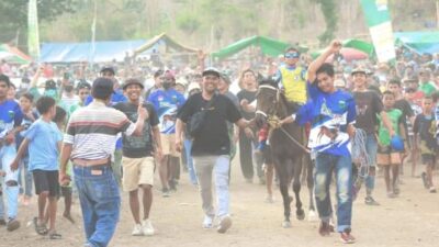 Pemkot Bima Kibarkan Bendera Sukses untuk Festival Pacuan Kuda Tradisi Sambinae: Antusiasme Warga Tinggi, Potensi Ekonomi Masyarakat Berkembang
